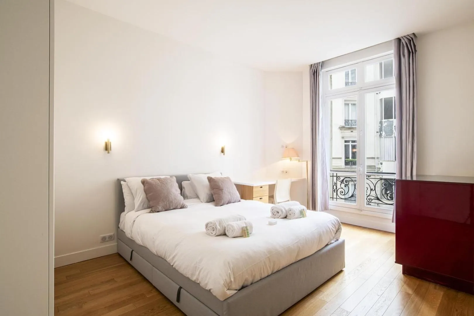 Apartment Deluxe Paris St Germain Suite France